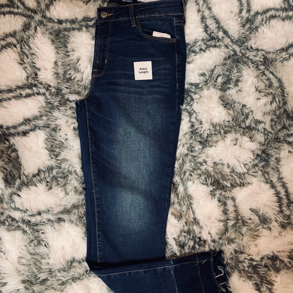 Super Skinny Ankle Length Denim Jeans